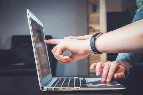 Monitor da editing per corsi di alta formazione online